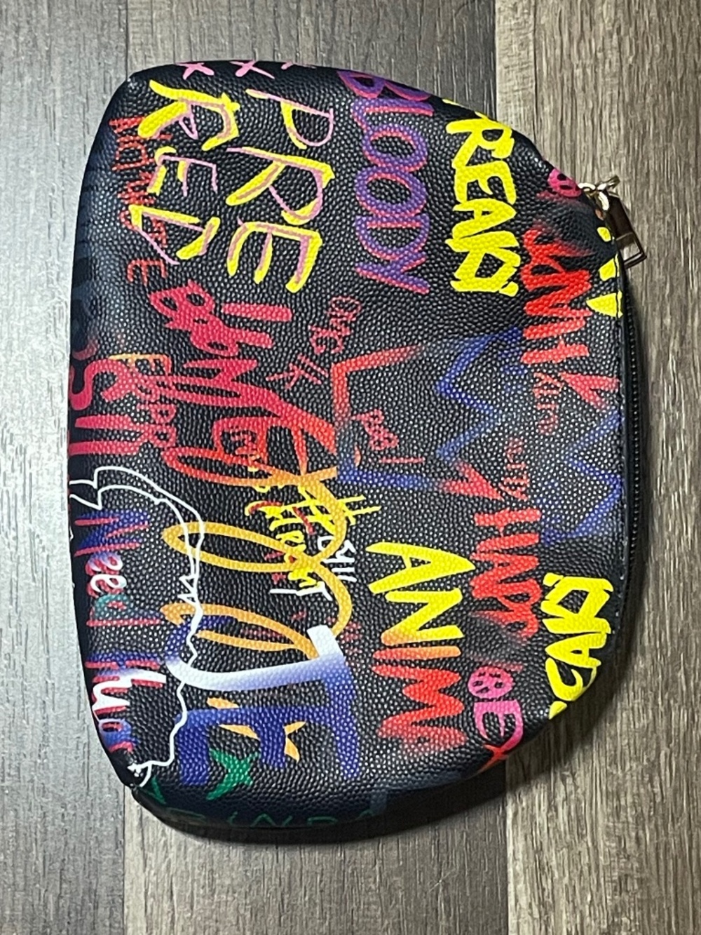 Graffiti Small zip bag